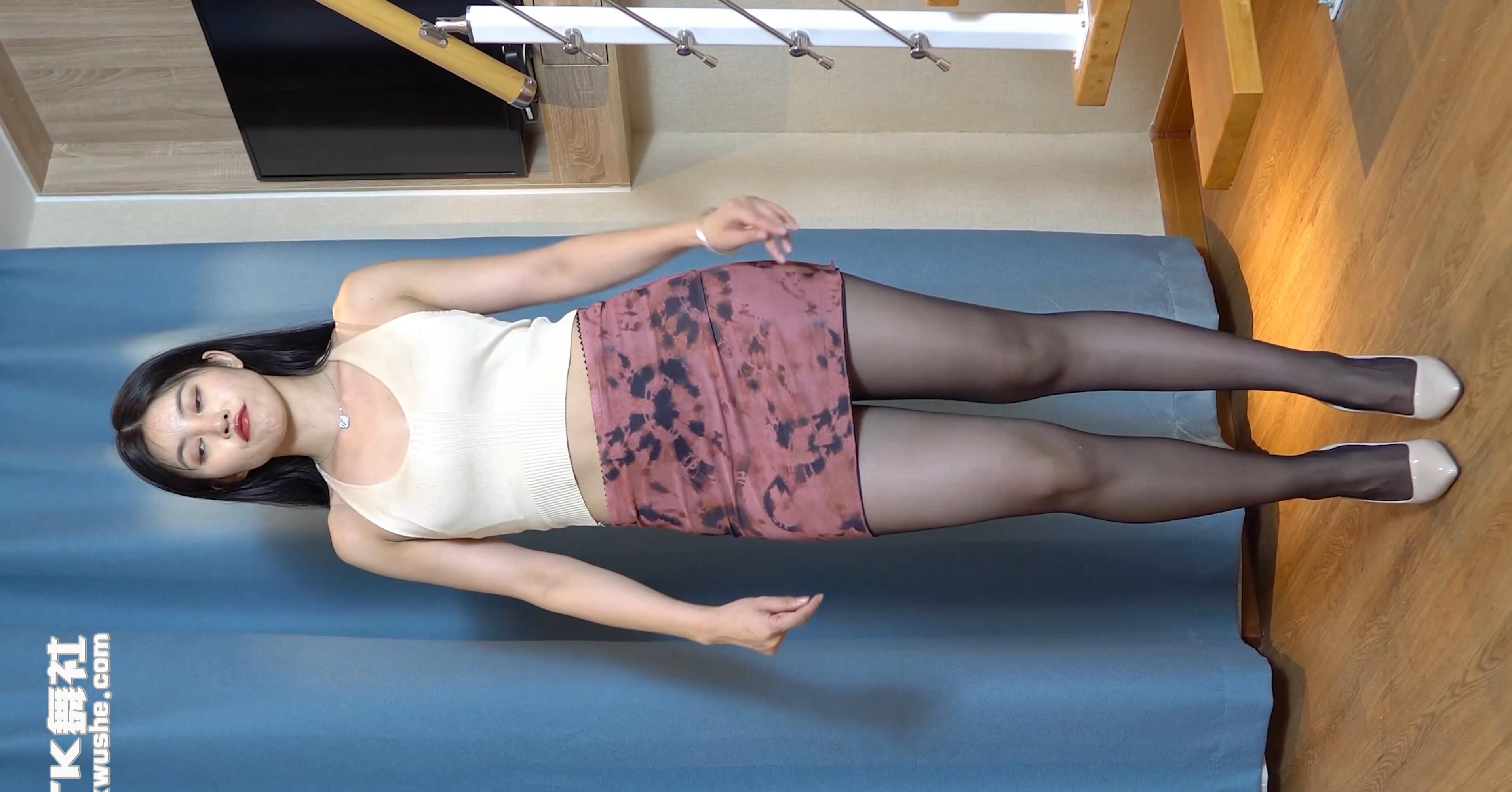 TK舞社夕夕 职业装丝袜高跟包臀裙热舞FHD~4K