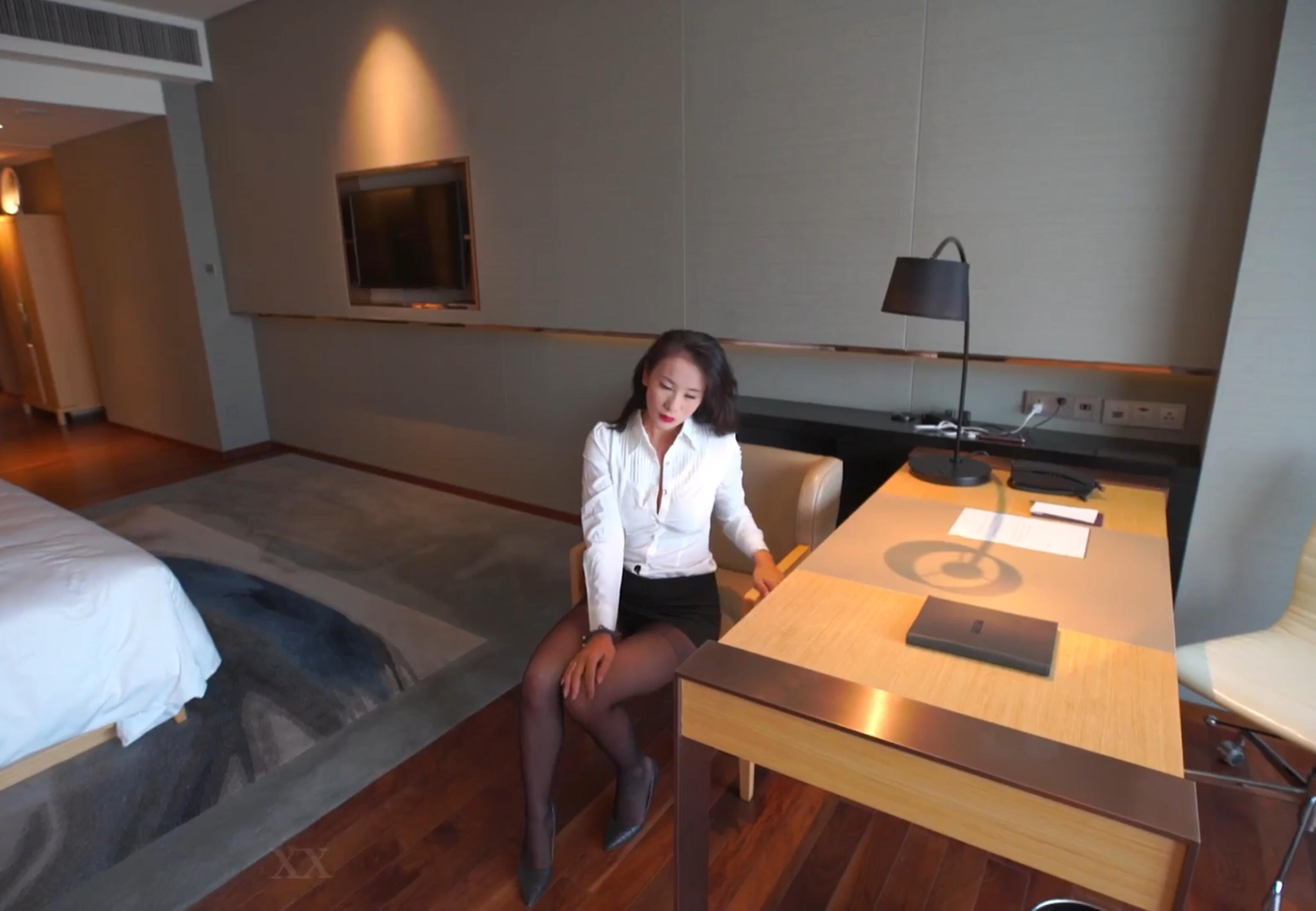 大尺度Ol制服摄影