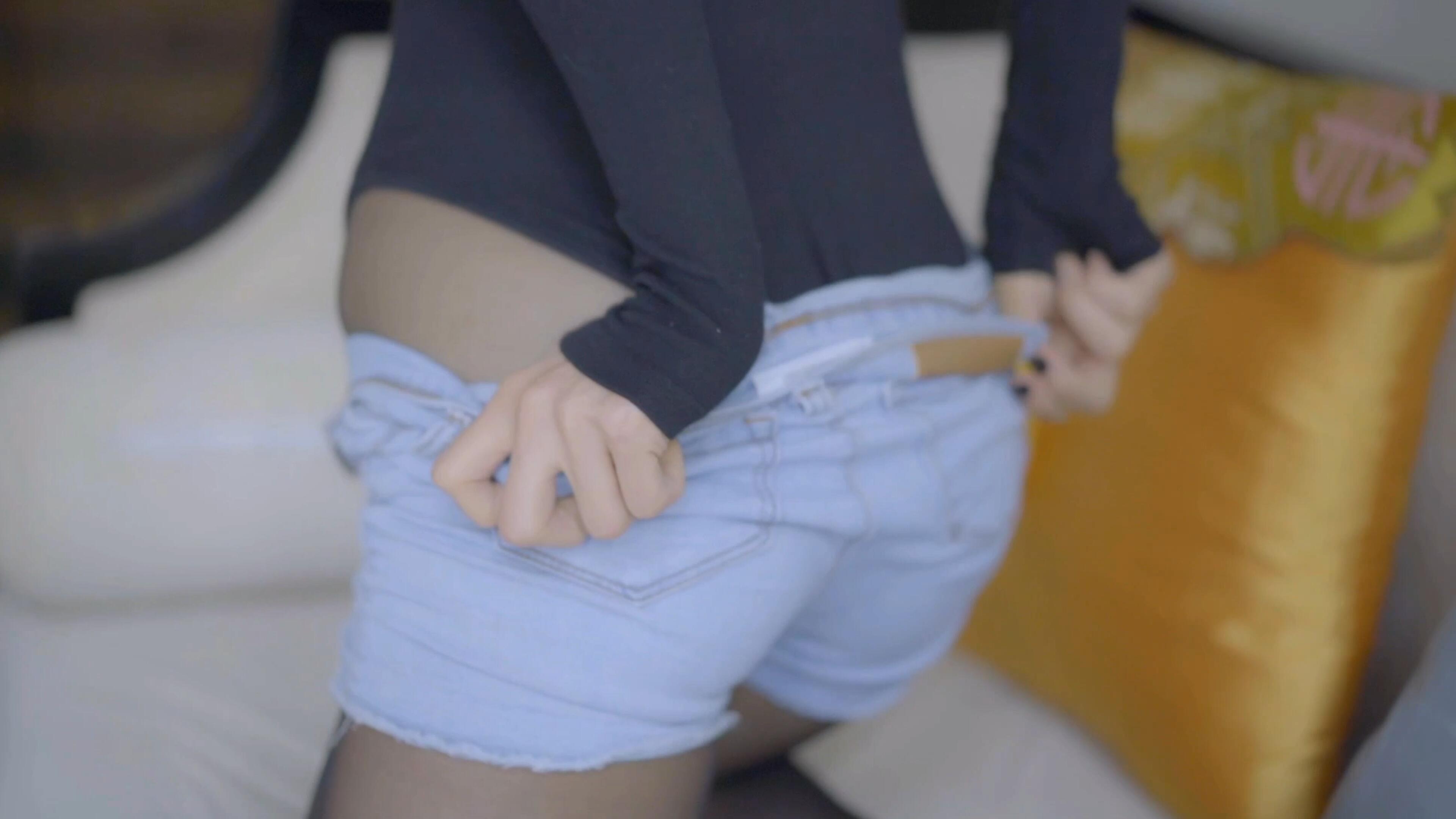 Xiuren秀人网视频 林文文 黑丝热裤摄影