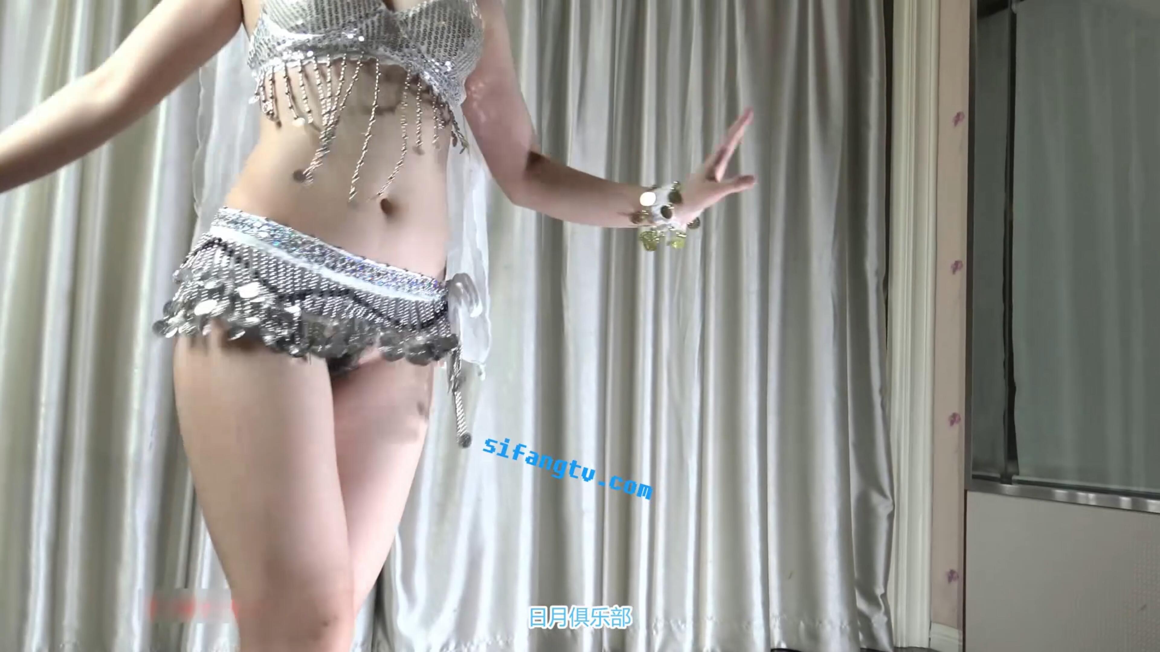 无内骚毛肚皮舞