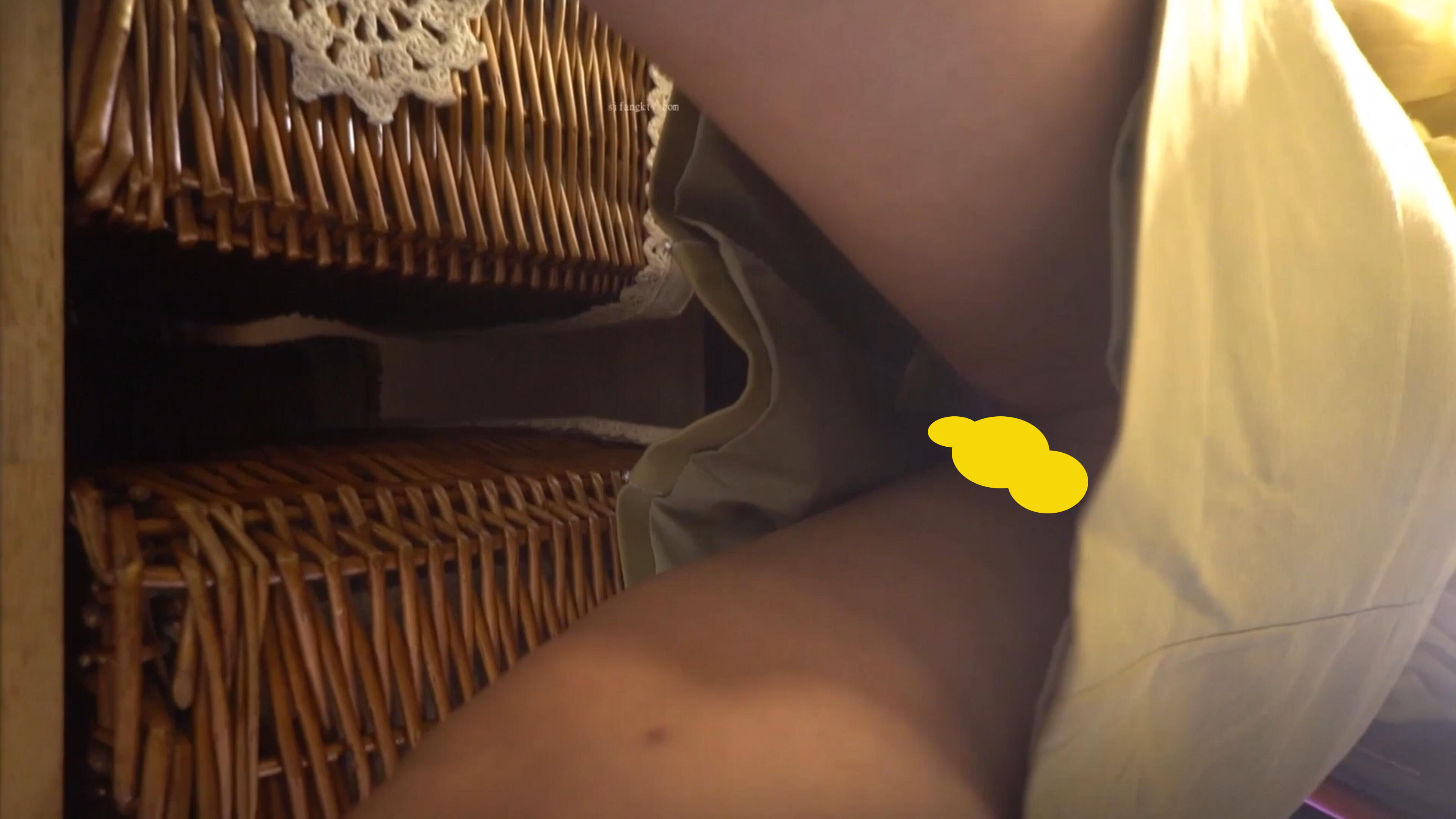 超清抄底|跟随抄裙底|商场漂亮美眉