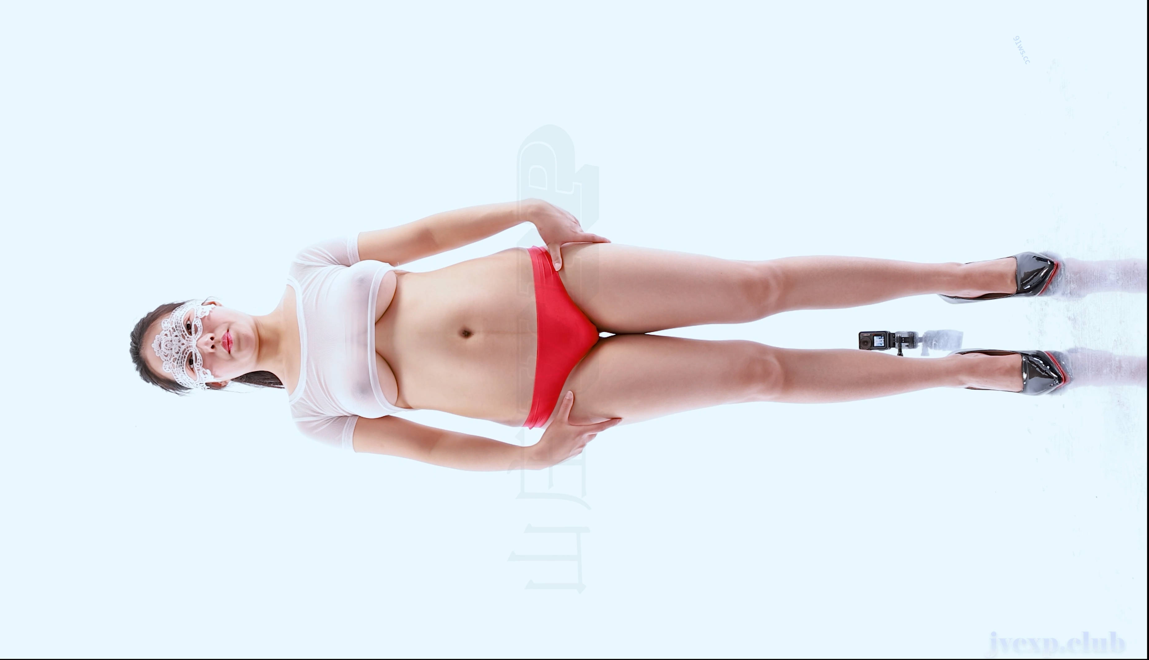 超薄白色上衣 豪乳 优雅扭美腿高跟舞